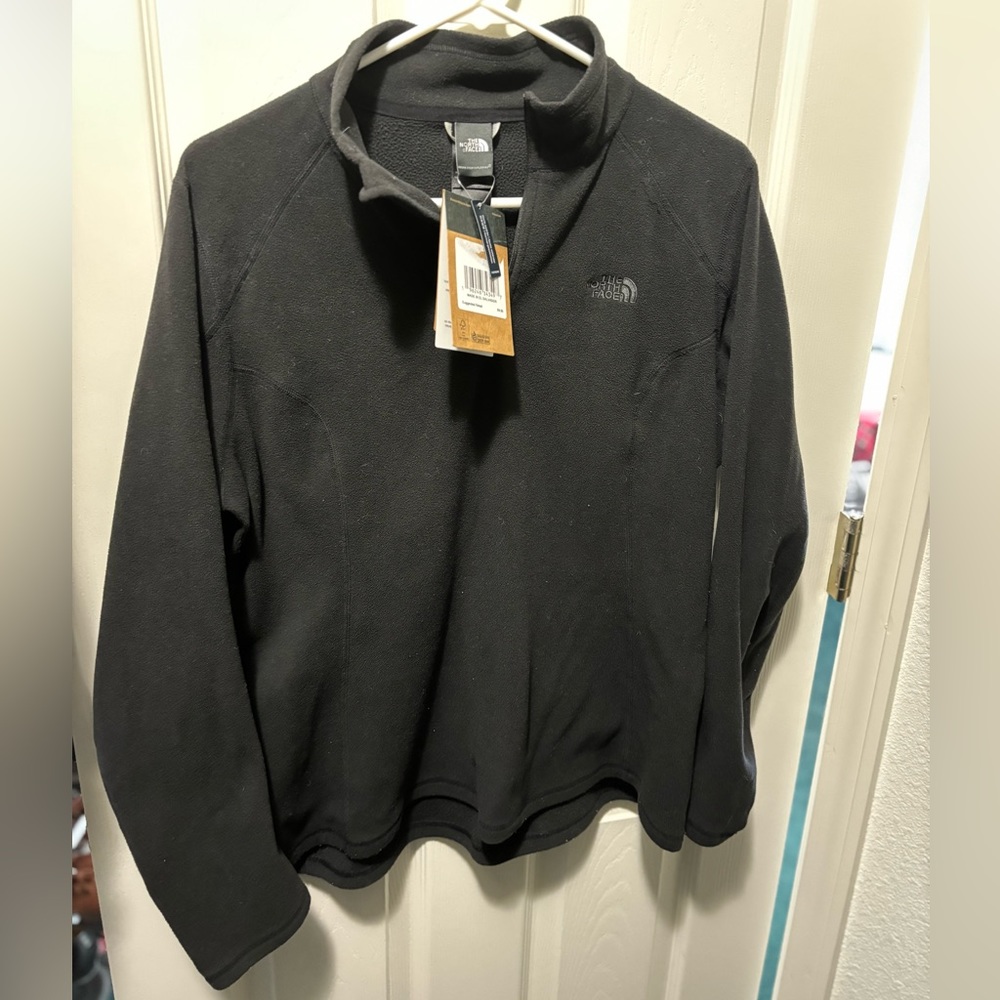 North Face Quarter Zip Pullover